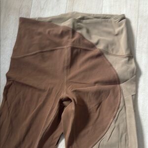 Lululemon Two-Tone Brown and Tan High-Waist Leggings